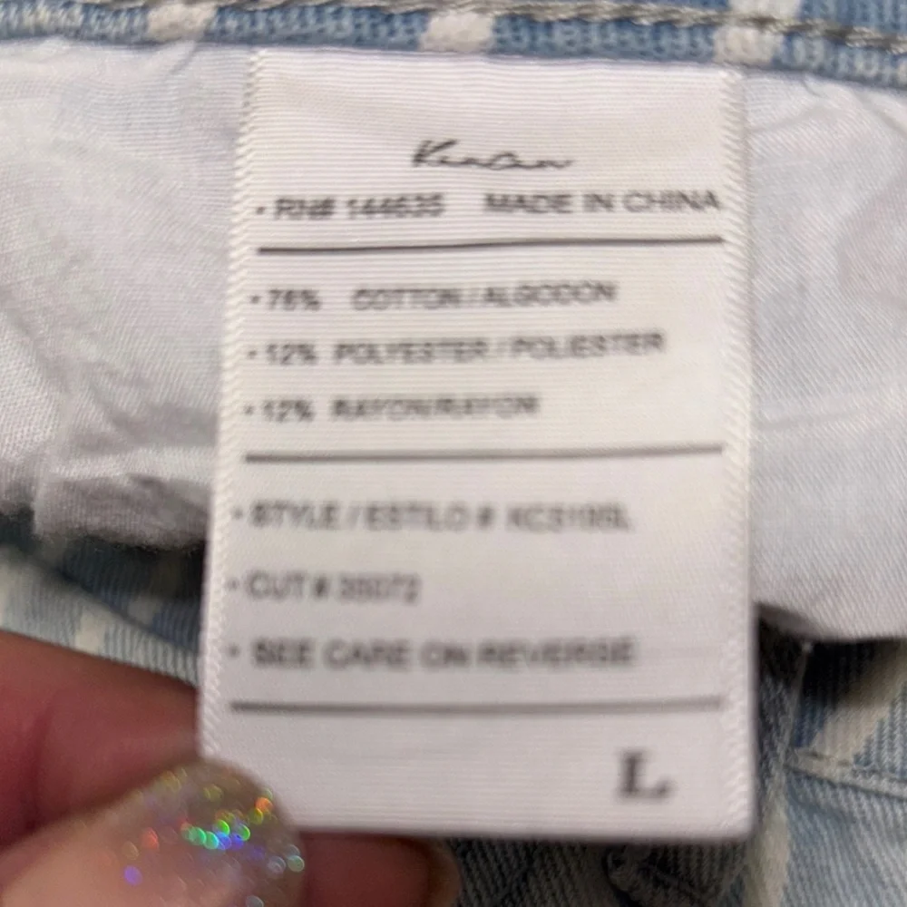 NWT KanCan Blue Striped Jean Shorts - Picture 11 of 14